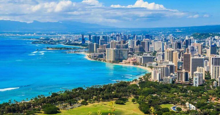 Hawaii skyline